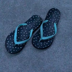 poke dot flip flops